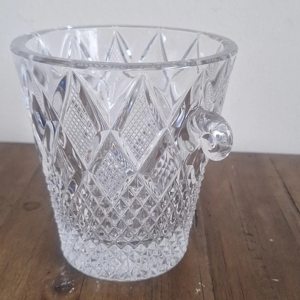 Mikasa Vintage Lead Crystal Ice Bucket – Diamond Cut Pattern with Handles